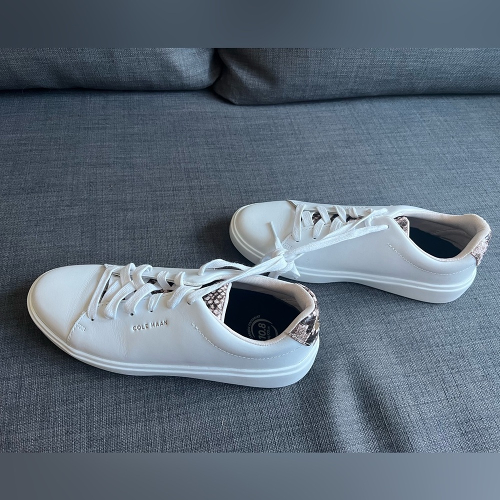 Cole Haan Women's White Sneakers with Brown Snakeskin Trim Size 7B